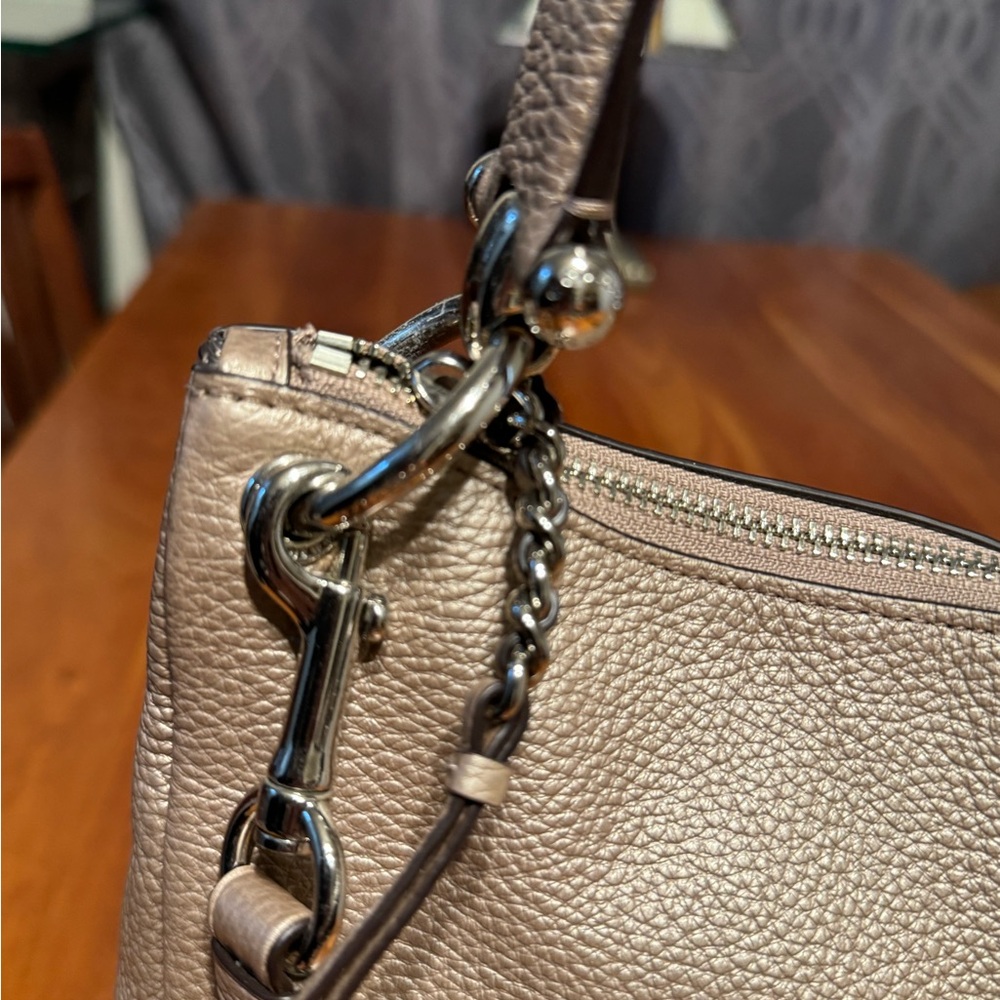 Coach gold leather handbag - Picture 4 of 16